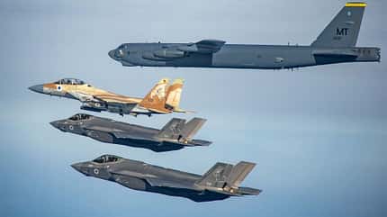 B-52, Stratofortress, BTF, Israel, F-35I, F-15I Formation B-52 Stratofortress mit israelischen F-15 und F-35