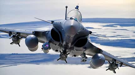 Dassault Rafale im Flug von vorne