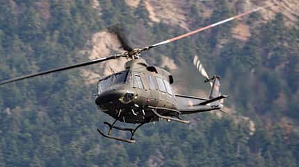 Tiefflieger in Griechenland - Action im Canyon