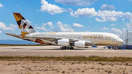 In Teruel geparkter A380 von Etihad