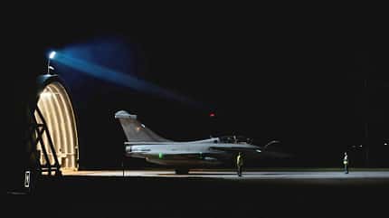 Dassault Rafale B, ASMP-A-Lenkwaffen, Atombomber, Armée de l’Air et de l’Espace, französische Marine, ASMPA Atomwaffen Dassault Rafale B vor einem nächtlichen Atomübungseinsatz