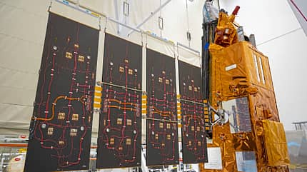 Fernerkundungssatellit Biomass, ESA, Europäischen Raumfahrtagentur, Wald, Reflektor, L3Harris, Airbus Defence and Space, Vega-C Trägerrakete, "Earth Explorer Research“-Mission Biomass im Reinraum in Toulouse bei Airbus Defence and Space