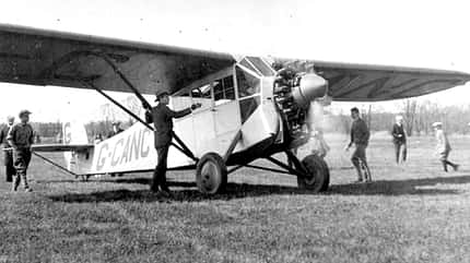 Fairchild FC-2, Fairchild Aviation Corporation, Mehrzweckflugzeug, G-CANC, FC-2W2 Canadian Colonial Airways, FC-2 G-CAIE, YF-1, Fairchild 71, anklappbare Flächen, Stars and Stripes, Byrds Antarktisexpedition, Fairchild 71CM Die FC-2 (G-CANC) bei der Einweihung der Luftpostlinie von Rimouski nach Toronto 1928
