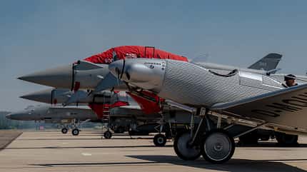 Junkers A 50 neben Eurofightern
