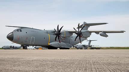 Airbus A400M Atlas, Luftbetankung, Tanker, Frankreich, A400M Transporter, Armée de l'Air et de l'Espace, Tankschlauch, Lufttransportgeschwader 62 Französische Airbus A400M Atlas auf der Basis Orléans-Bricy.