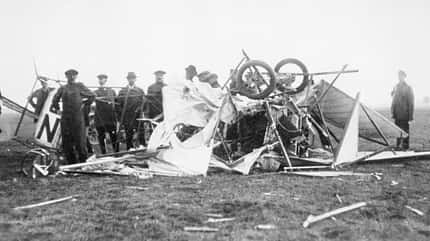 Gerhard Sedlmayr, Autoflug, Flugsicherheit, Rettungssysteme, deutsche Luftfahrtgeschichte 29. September 1911, Absturz von Engelhard und Sedlmayr