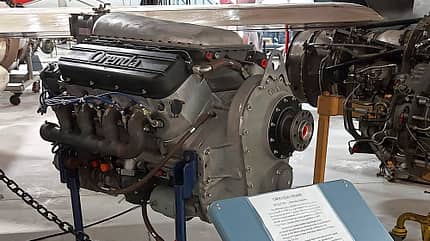 Atlantic Canada Aviation Museum, Kanada, Luftfahrtgeschichte, CP-121, CP-107 Argus, Harvard Link-Trainer, Avenger-Wasserbomber, V8-Motor Orenda, CF-100 Canuck V8-Motor von Orenda im Atlantic Canada Aviation Museum