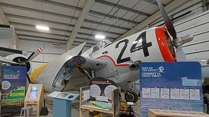 Atlantic Canada Aviation Museum, Kanada, Luftfahrtgeschichte, CP-121, CP-107 Argus, Harvard Link-Trainer, Avenger-Wasserbomber, V8-Motor Orenda, CF-100 Canuck Avenger-Wasserbomber im Atlantic Canada Aviation Museum