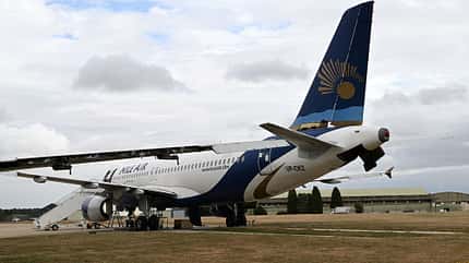 Friedhof, Boeing, Airbus, 727, 747, A320 Airbus A320 wird ausgeschlachtet
