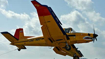 Let, Z-37, R-73, Ukraine Let Z-37T im Flug
