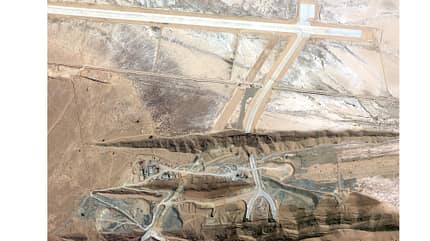 Satellitenbild von iranischem Kavernenflugplatz