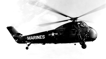 Sikorsky S-58, Kolbenmotor, Sikorsky Aircraft Corporation, Hubschrauber, Sikorsky H-34 G, Bundeswehr, Seahorse, US Marine Corps, Transporthubschrauber, Mehrzweckhubschrauber Sikorsky S-58 "Seahorse" des US Marine Corps im Flug
