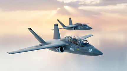 Zwei Freedom Trainer im Flug (Modelle)