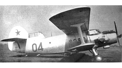 Sowjetisches Wettererforschungsflugzeug Antonow An-6