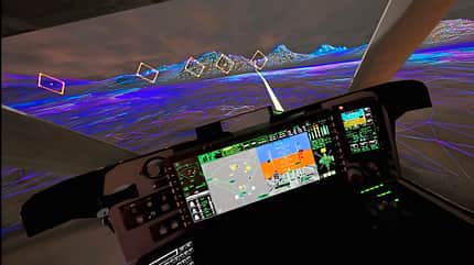Cockpit-Konzept eines Boeing AH-64 Apache Kampfhubschraubers mit großen Bildschirmen