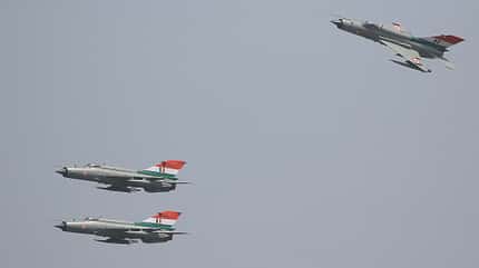 Indische MiG-21 bei der Abschiedszeremonie zu ihrem Dienstende.