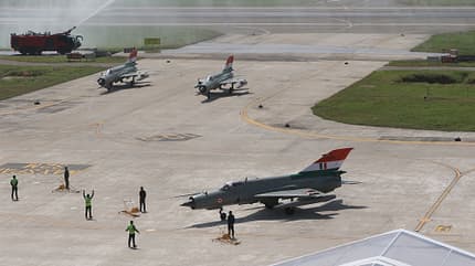 Indische MiG-21 bei der Abschiedszeremonie zu ihrem Dienstende.