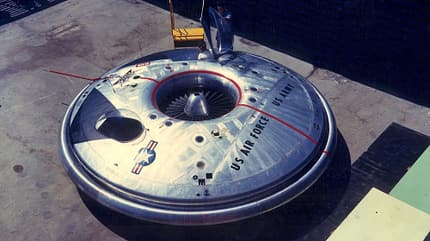 Avrocar, Avro Canada, skurrile Flugzeuge, VZ-9 Ansicht des Avrocars von oben mit Fan in der Mitte