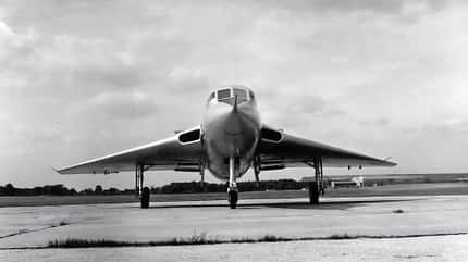 Avro, Avro 707, Deltatestflugzeug, Testflugzeug, Deltaflügel, Avro 707A, Avro 707B, Avro 707C, Royal Air Force, Vulcan Bomber Eine Avro 707C in der Frontansicht am Boden