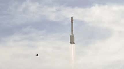 Start einer chinesischen unbemannten Rakete