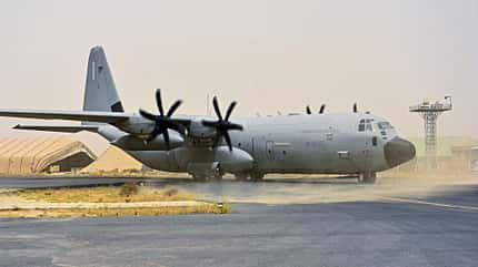 Eine C-130 der italienischen Luftwaffe in Kuwait