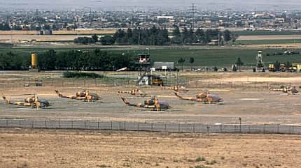 Iranische Bell AH-1J  Cobras des Trainingszentrums Vatan-Poor am Boden