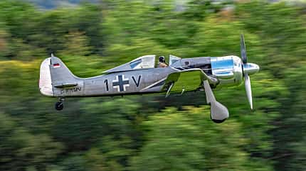 Focke-Wulf Fw 190 D-FWMV im Flug bei der Hahnweide 2025