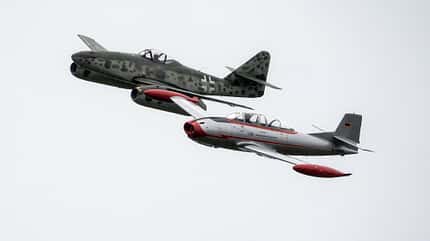 Messerschmitt Me 262 im Displayflug mit HA-200 bei der Hahnweide