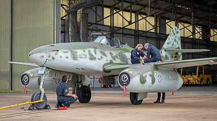 Messerschmitt Me 262 bei Inspektionen am Boden