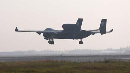 China, Drohne, UAV, SS_UAV, Jiutian, Jetank, Drohnen-Mutterschiff, Kampfdrohne Die Riesen-Kampfdrohne Jiutian aus China beim Jungfernflug.