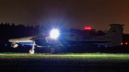 F-35A der niederländischen Luftwaffe bei einer Nachtflugübung zur Drohnenabwehr. 