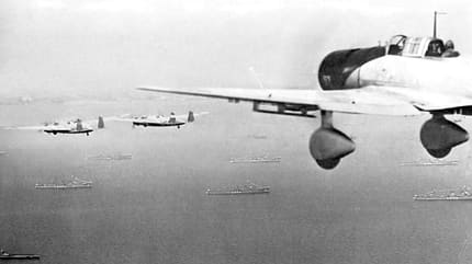 D3A1 und G3M-Bomber während eines Paradefluges im Oktober 1940