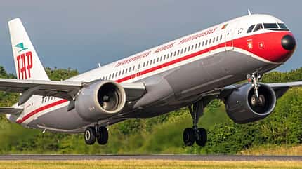 Ein Airbus A321neo von TAP im "Retrojet"-Look