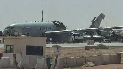 Eine zerstörte E-3 Sentry auf der Prince Sultan Air Base in Saudi-Arabien.