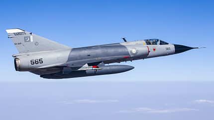 Pakistanische Mirage III im Flug.