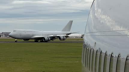 Katarische Boeing 747-8I als Interimsflugzeug für US-Präsident Trump im Flugtest.