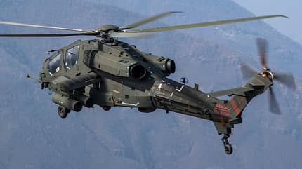 Neuer Kampfhubschrauber Leonardo AW249 in Aktion im Gebirge.