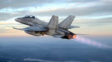 AIR,AIR FORCE, FORCES AERIENNE,AIRPLANE, AVION,DAY, JOUR,DOMESTIC, NATIONAL,EDITORPICK12,EXTERIOR, EXTERIEUR,HORIZONTAL,NO PEOPLE, SANS PERSONNE,OUTDOORS, EXTERIEUR,WIDE SHOT, PLAN D'ENSEMBLE,CF-18 CF-18