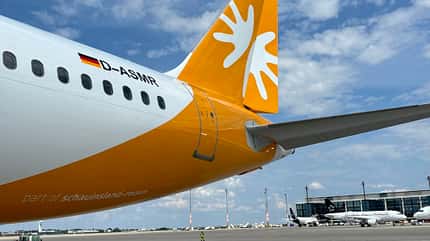 Airbus A320 von Sundair in neuer Lackierung