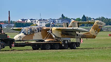 Bruchgelandete Bronco auf Anhänger