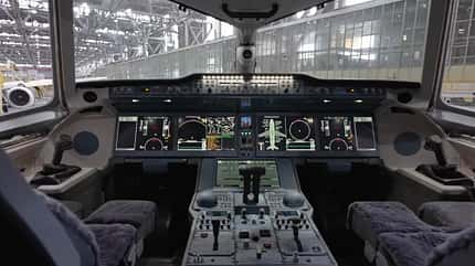 MS-21, MC-21, Jakowlew, MS-21-310, Irkutsk, Russland, MS-21rus Die erste Jakowlew MS-21-310 aus der Serienfertigung wird von Russlands Präsident Putin begutachtet.