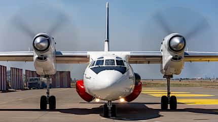Löschflugzeug Antonow An-32P von Xena (Ukraine) beim Einsatz in der Türkei.