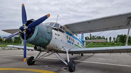 Antonov An-2, An-2P, Humo Air, UK32425, Fergana, So’x, Soch, Usbekistan, Kirgistan, Exklave, Sonderflug, Charterflug Antonov An-2P der Humo Air beim Sonderflug zwischen Fergana und der usbekischen Exklave So’x