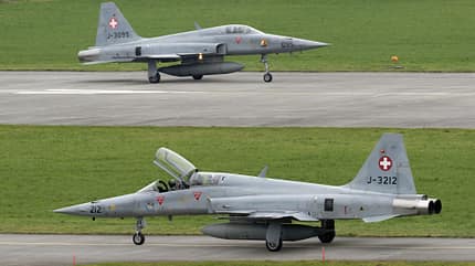 Schweiz, F-5E, F-5, Tiger F-5E Tiger der Schweizer Luftwaffe in Aktion.