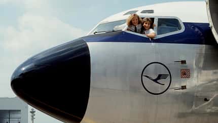 Seit 30 Jahren fliegen Frauen für die größte deutsche Airline