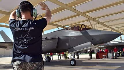 Erster südkoreanischer Pilot fliegt F-35A
