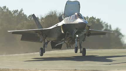 F-35B: Landetests auf geneigtem Gelände