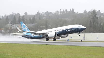 Die 737 MAX ist geflogen