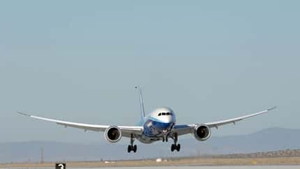 Boeing stiftet Dreamliner dem Pima Air Museum