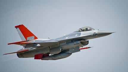 US Air Force: QF-16 Drohne einsatzbereit